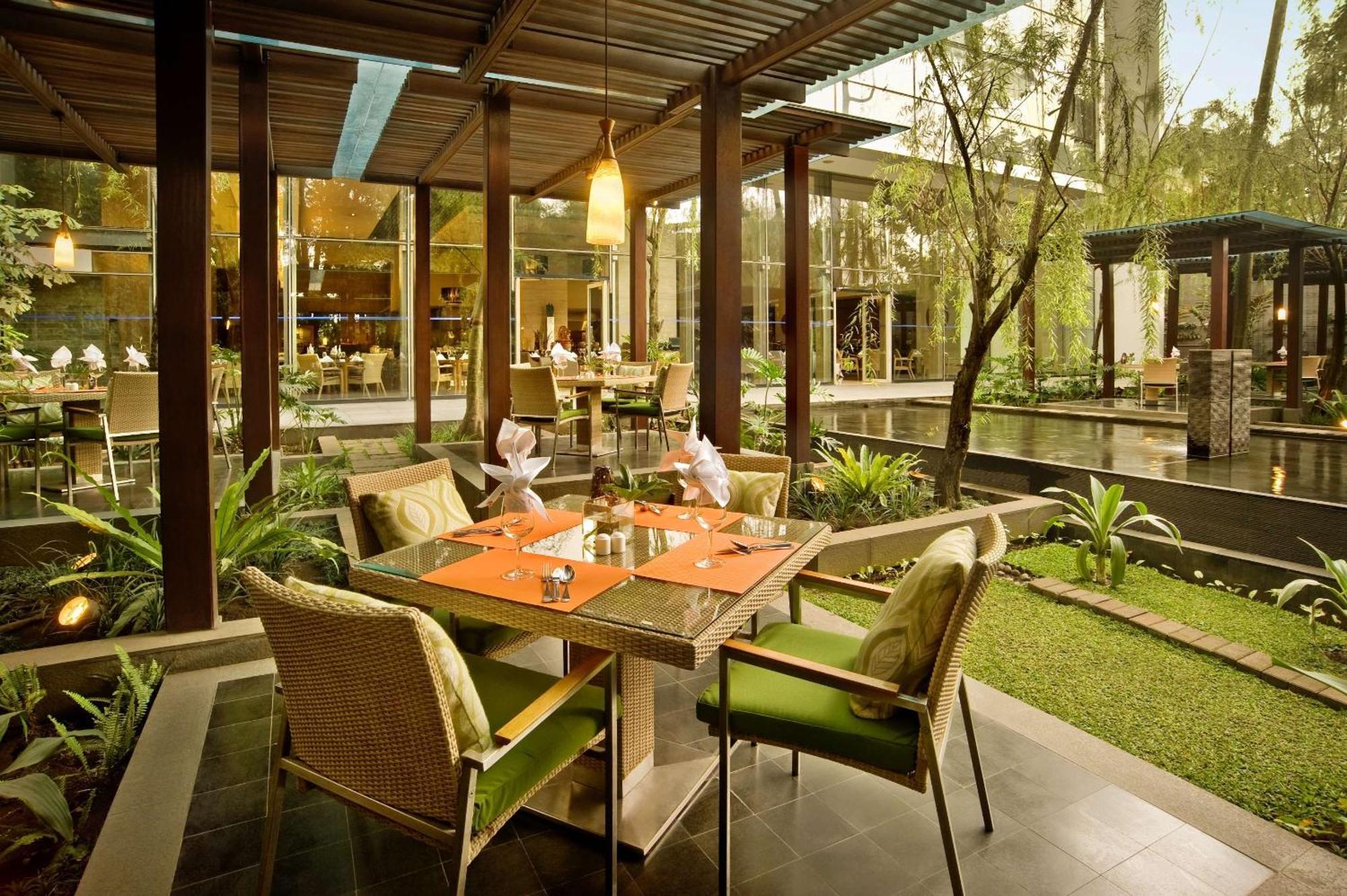 Hilton Bandung Ξενοδοχείο Εξωτερικό φωτογραφία
